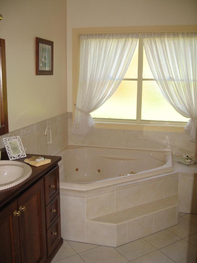 Pericoe Retreat Bed & Breakfast Dubbo Ngoại thất bức ảnh